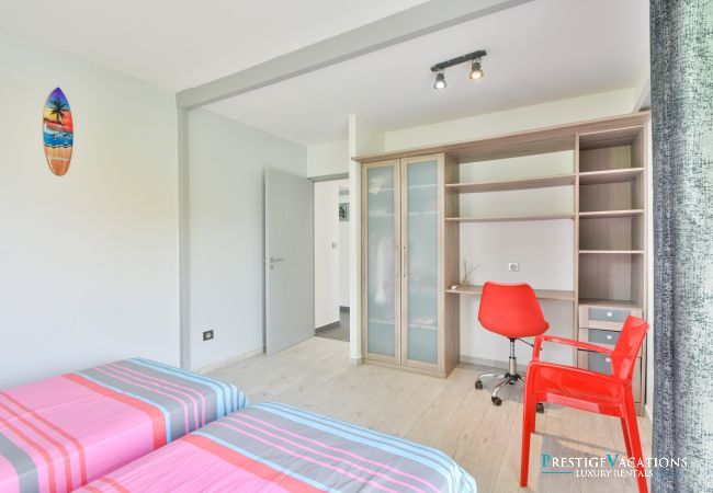 Villa in Saint-François - Florence*****