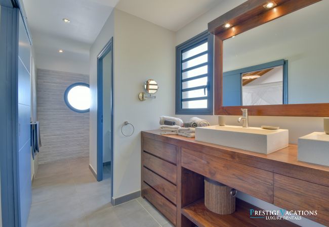 Villa in Saint-François - Archipelago*****