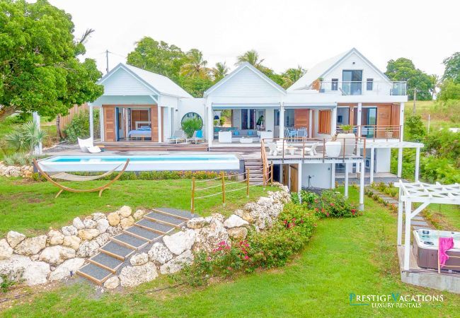 Villa in Sainte-Anne - Thalassa ***