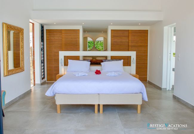 Villa in Sainte-Anne - Thalassa ***