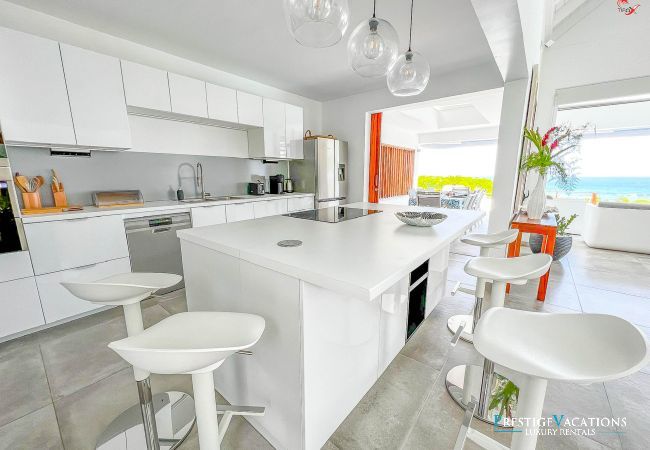 Villa in Sainte-Anne - Thalassa ***