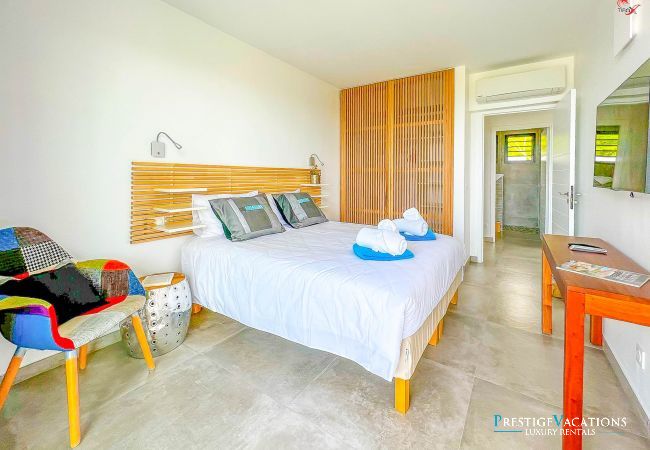 Villa in Sainte-Anne - Thalassa ***