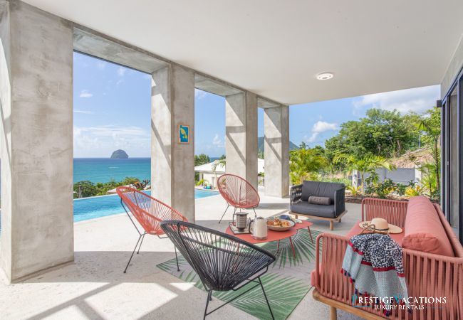 Villa in Le Diamant - Black Stone *****