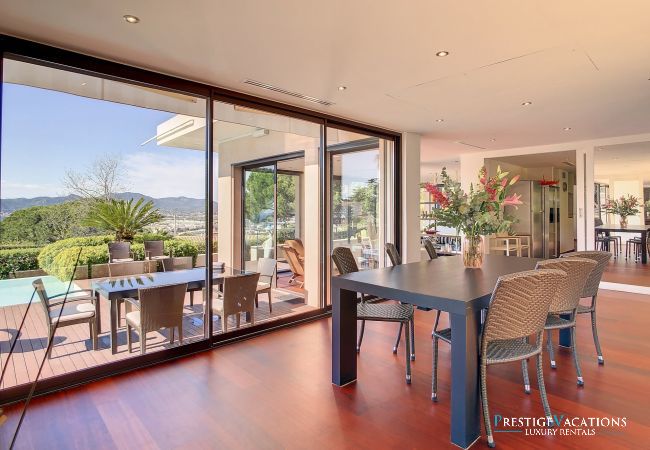 Villa in Cannes - 5 Seasons
