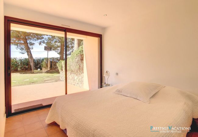 Villa in Cannes - 5 Seasons