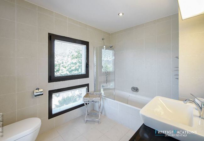 Villa in Cannes - 5 Seasons