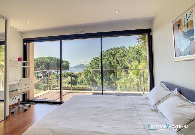 Villa in Cannes - 5 Seasons