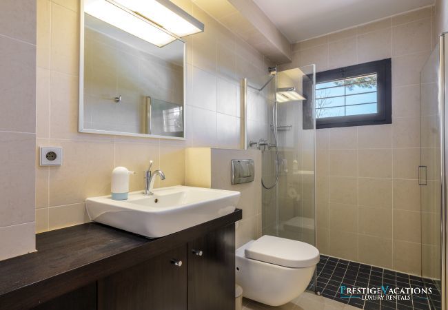 Villa in Cannes - 5 Seasons ****