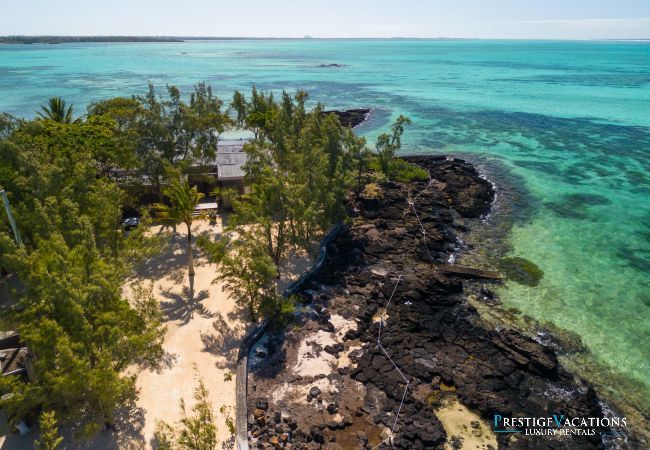 Villa in Roches Noires - Lilot