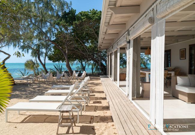 Villa in Roches Noires - Lilot