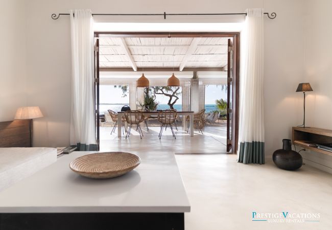 Villa in Roches Noires - Lilot