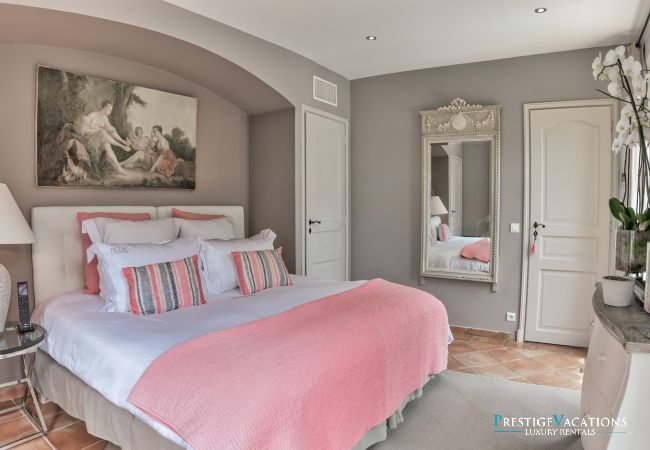 Villa in Saint-Tropez - Pearl St Tropez *****