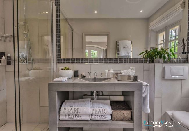 Villa in Saint-Tropez - Pearl St Tropez *****