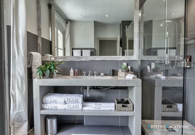 Villa in Saint-Tropez - Pearl St Tropez *****