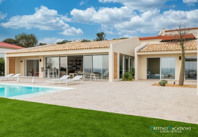 Villa in Saint-Aygulf - Ibaia *****