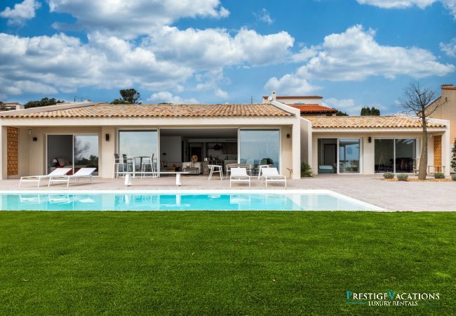 Villa in Saint-Aygulf - Ibaia *****