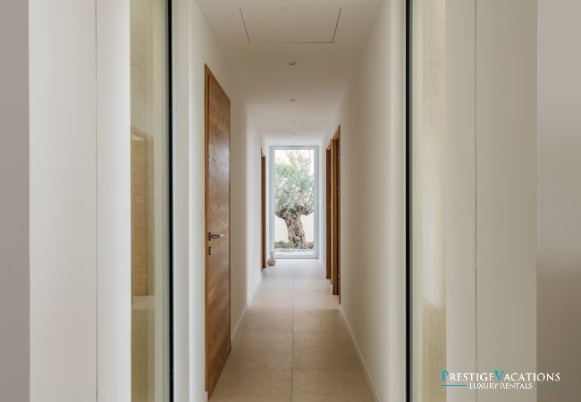 Villa in Saint-Aygulf - Ibaia *****