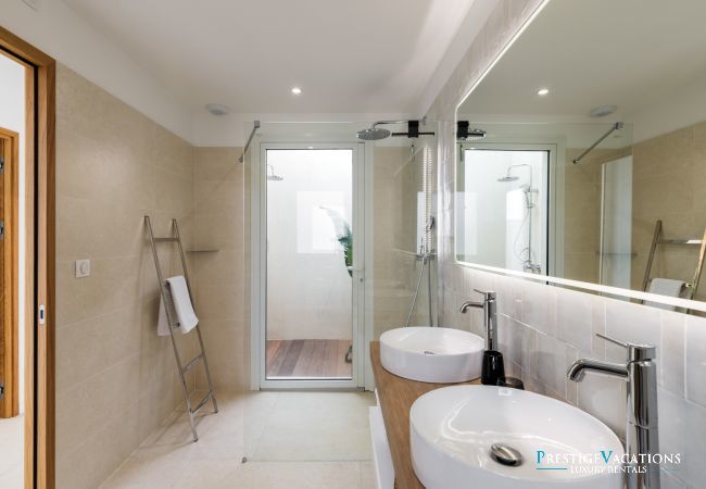 Villa in Saint-Aygulf - Ibaia *****