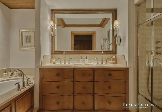 Chalet in Val-d´Isère - Alpine Haven