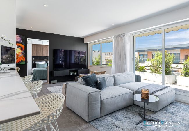 Apartment in Cannes - Martinez