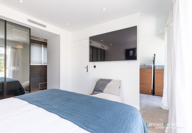 Apartment in Cannes - Martinez