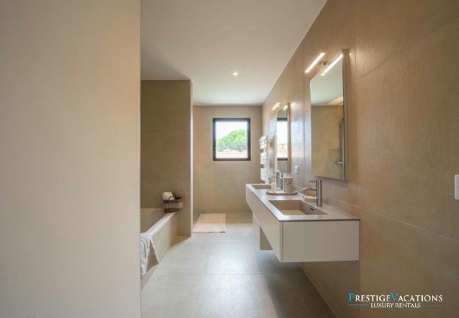 Villa in Saint-Tropez - Charly