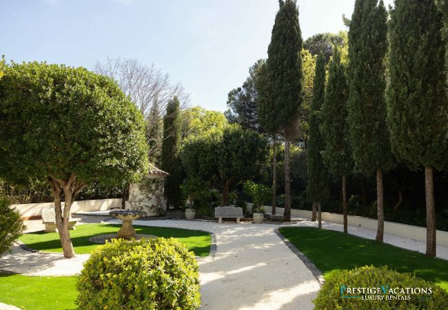 Villa in Gassin - Riyu