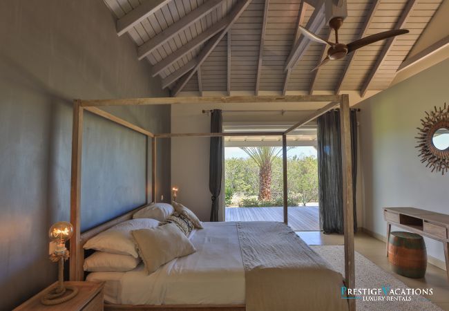 Villa in Terres Basses - Bahia Blue