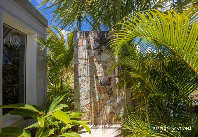 Villa in Terres Basses - Bahia Blue