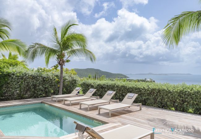 Villa in Happy Bay - Be Happy