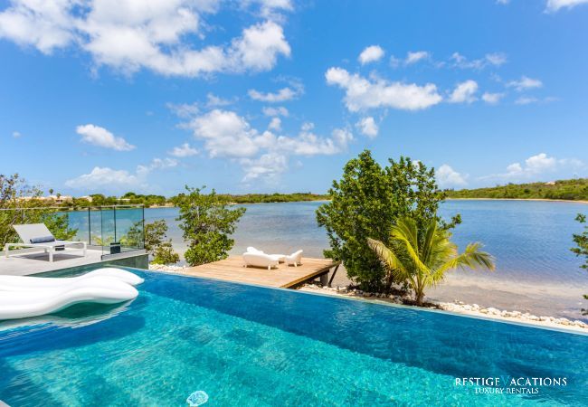 Villa in Terres Basses - Enjoy
