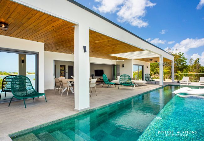 Villa in Terres Basses - Enjoy