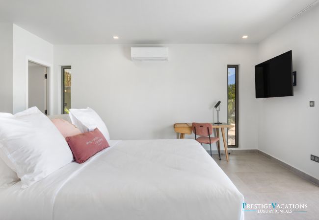 Villa in Terres Basses - Enjoy