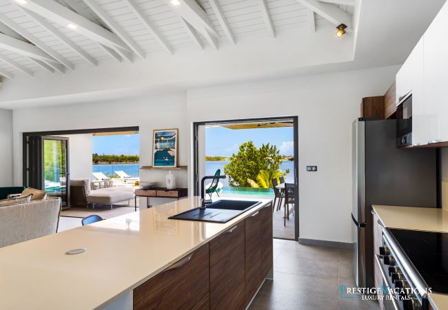 Villa in Terres Basses - Enjoy