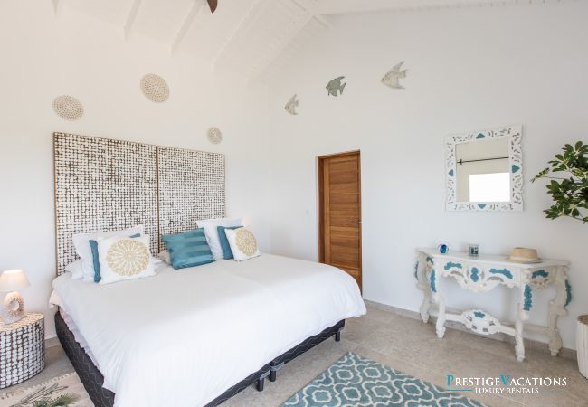 Villa in Terres Basses - Infinity Blue