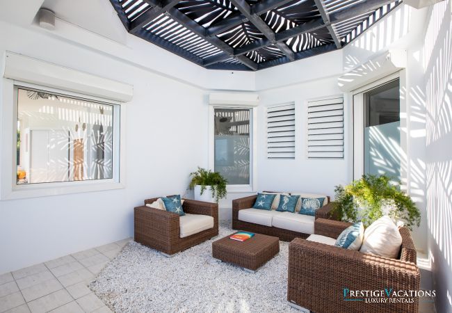 Villa in Terres Basses - Infinity Blue