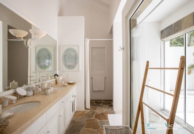 Villa in Terres Basses - L'Oasis
