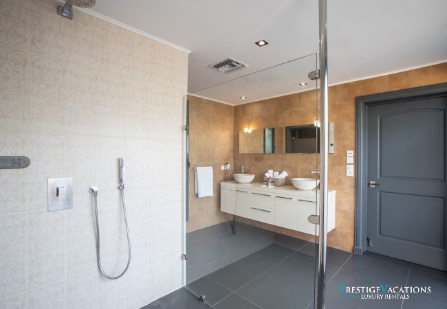 Villa in Orient Bay - Monte Verde
