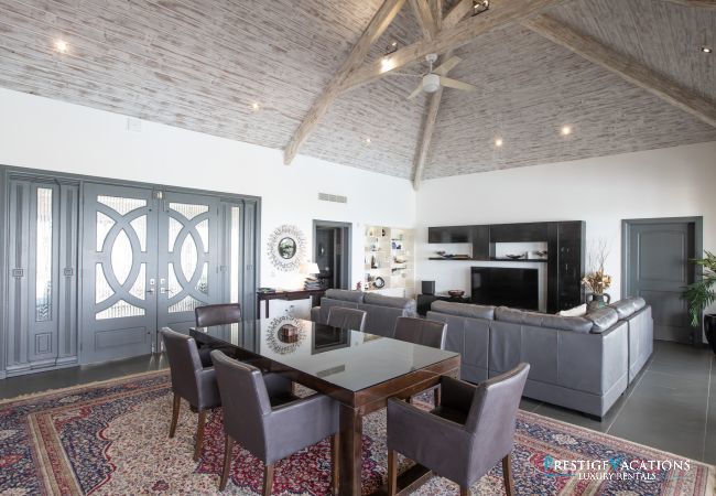 Villa in Orient Bay - Monte Verde