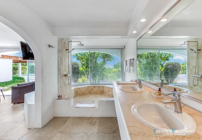 Villa in Terres Basses - Belle Fontaine