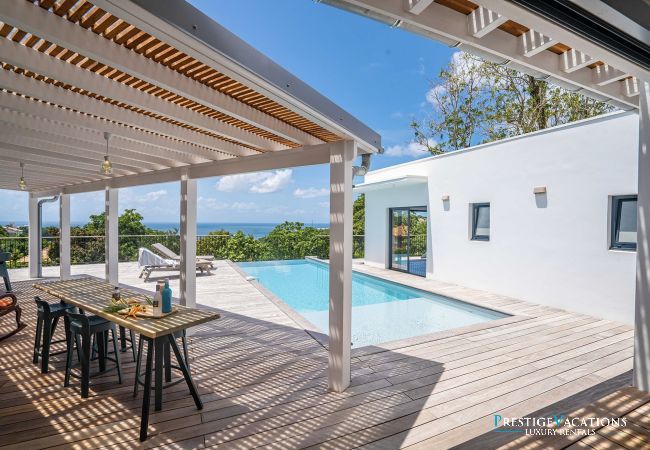 Villa in Schoelcher - Luzea *****