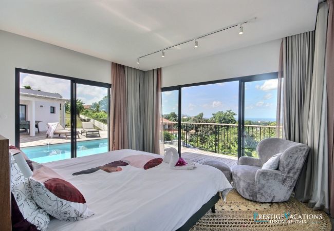 Villa in Schoelcher - Luzea *****
