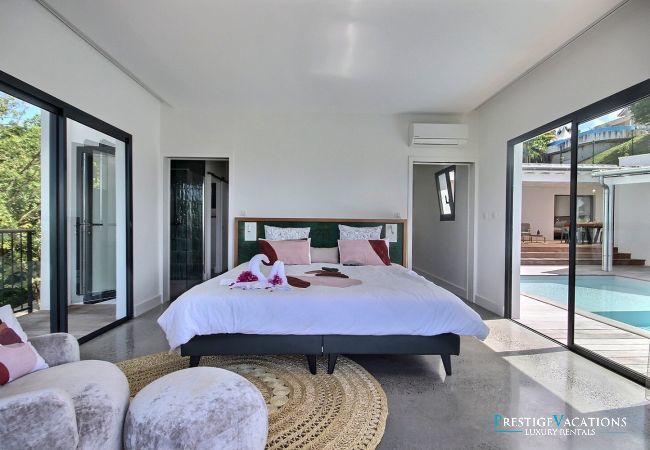 Villa in Schoelcher - Luzea *****