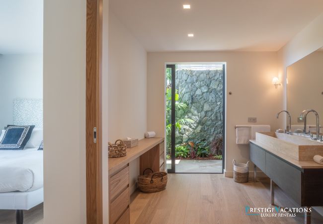 Villa in Saint Barthélemy - Firefly