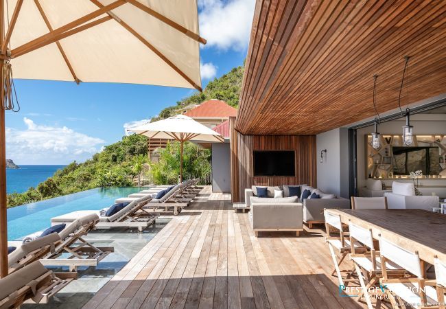 Villa in Saint Barthélemy - June