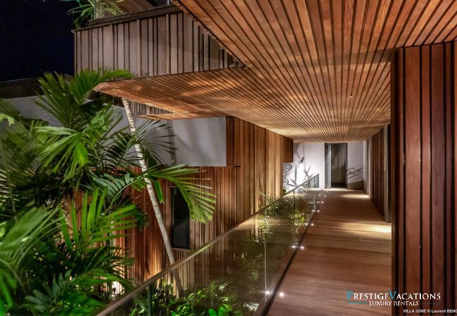 Villa in Saint Barthélemy - June