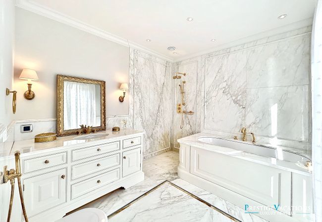 Villa in Cannes - Palace des Lys