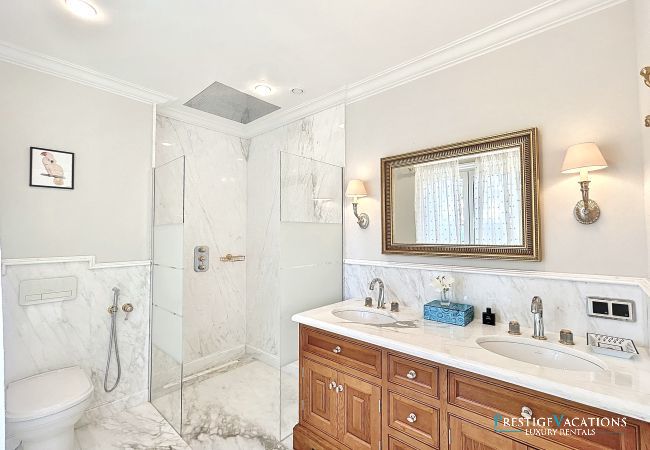 Villa in Cannes - Palace des Lys