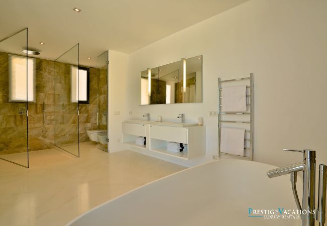 Villa in Ibiza / Eivissa - Alegre Belle