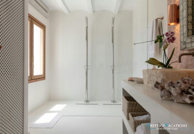 Villa in Ibiza / Eivissa - El Zafiro